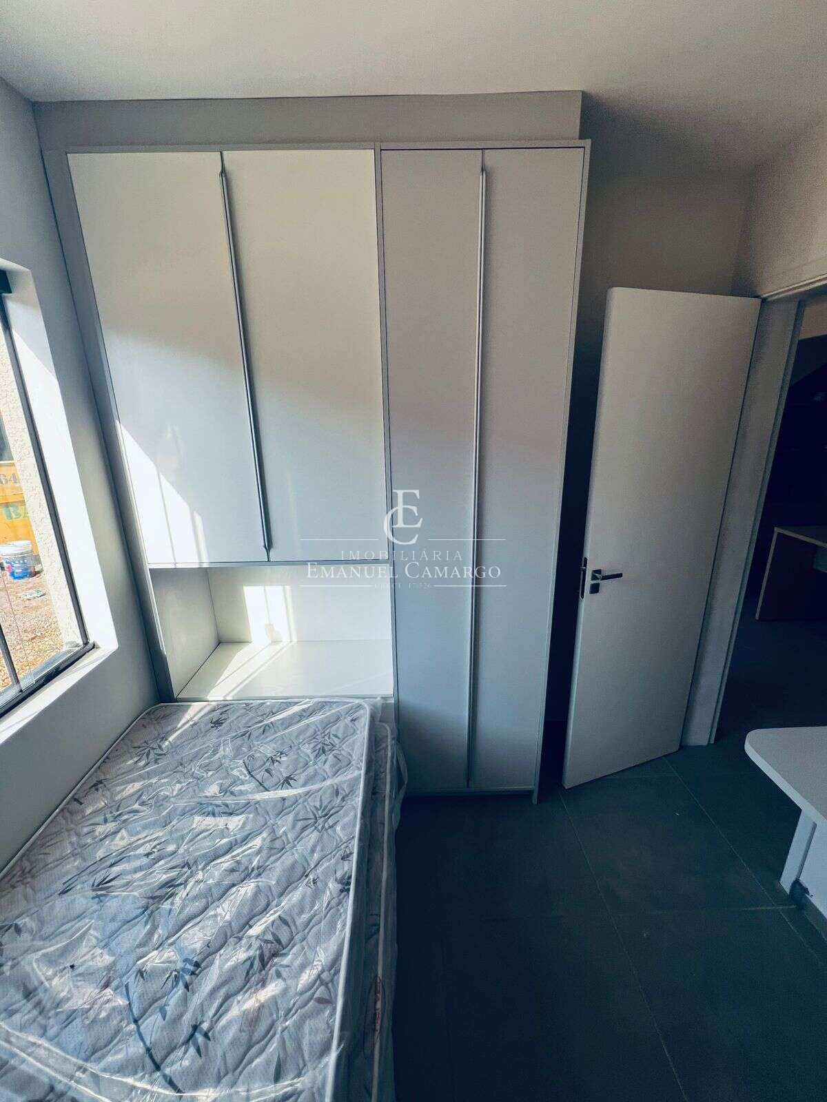 Apartamento à venda em Campina Grande do Sul, Jardim Graciosa, com 2 quartos, 43,15m² - Emanuel Camargo - Há mais de 20 anos no Mercado Imobiliário CNPJ 55.103.630/0001-83
