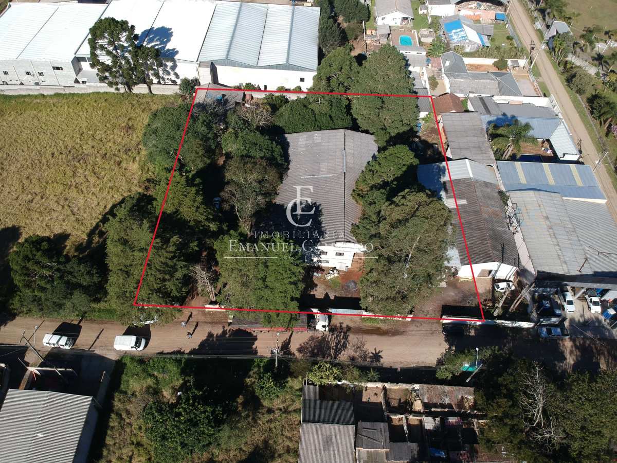Barracão a venda em Piraquara 700 m² - Emanuel Camargo - Há mais de 20 anos no Mercado Imobiliário CNPJ 55.103.630/0001-83