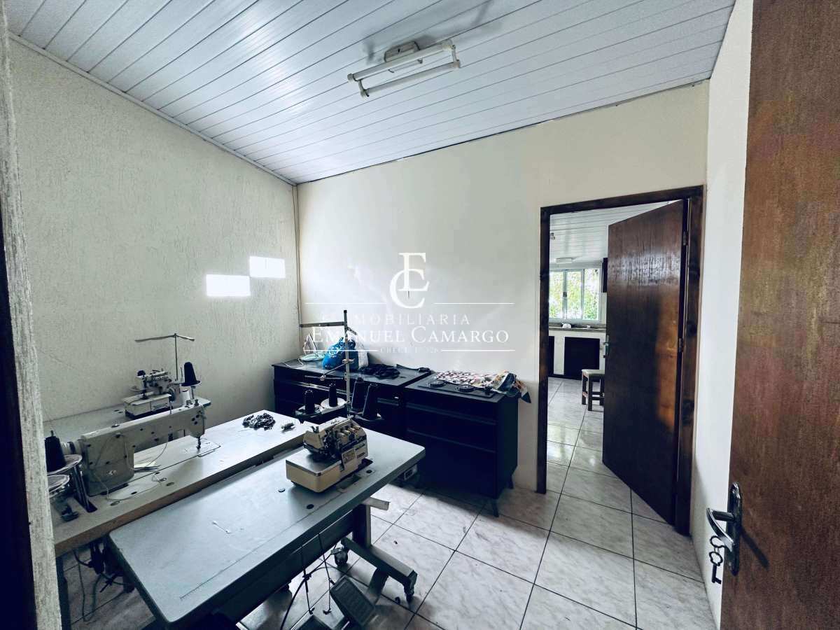 Barracão para alugar, 226m² - Emanuel Camargo - Há mais de 20 anos no Mercado Imobiliário CNPJ 55.103.630/0001-83