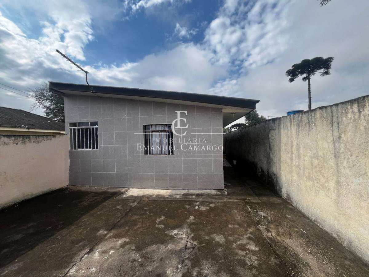 Casa à venda em Piraquara, Vila São Tiago, com 2 quartos, 196m²