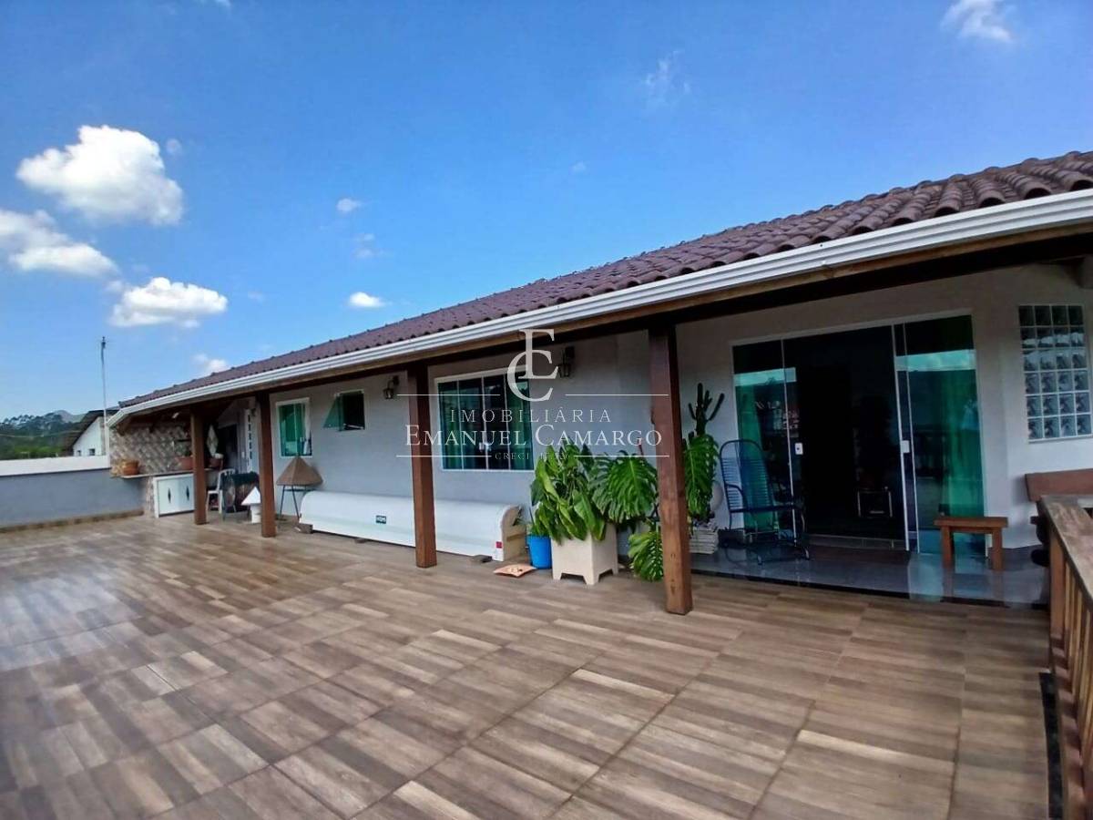 Casa à venda, com 3 quartos, 294m² - Emanuel Camargo - Há mais de 20 anos no Mercado Imobiliário CNPJ 55.103.630/0001-83