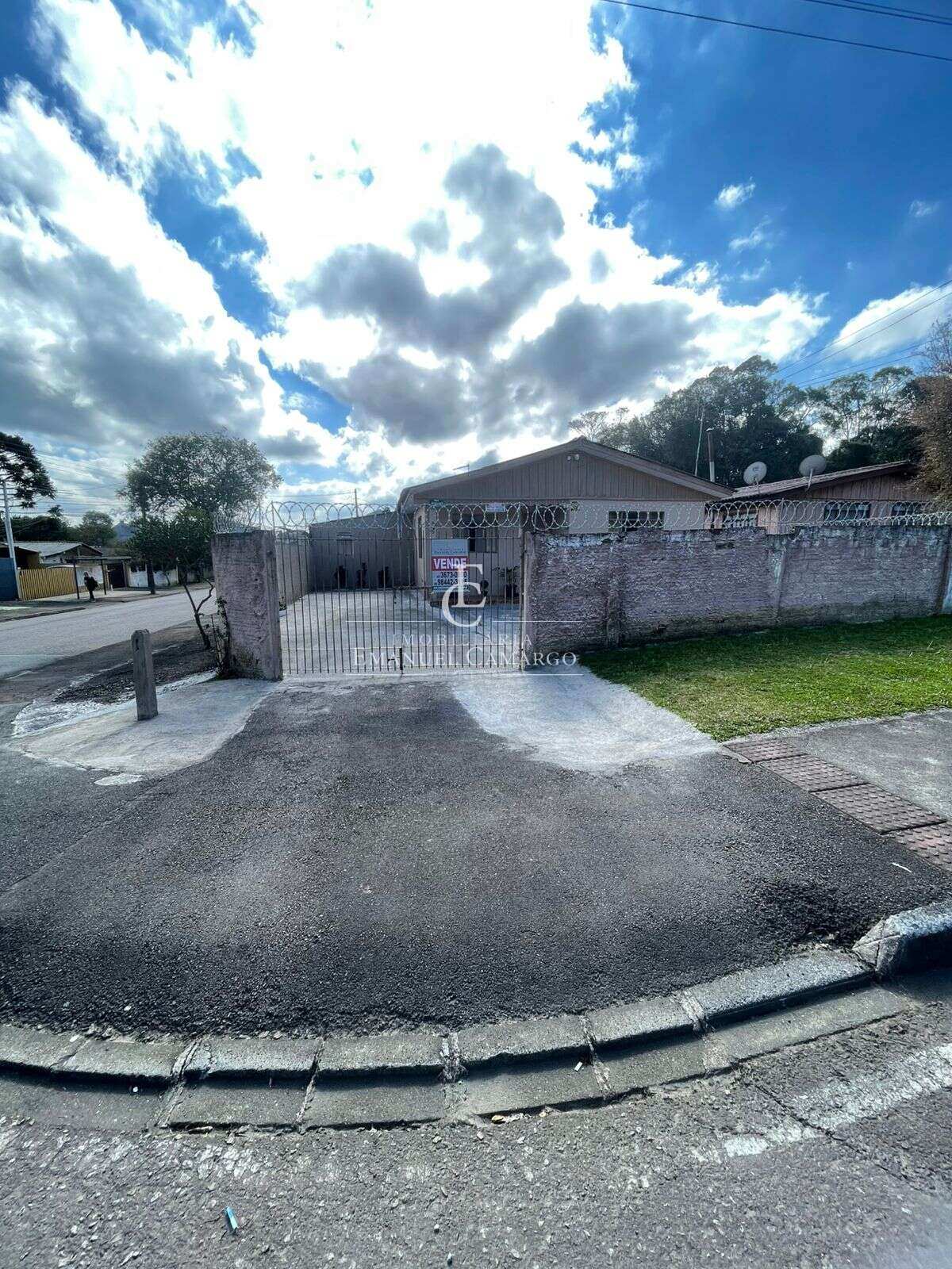 Casa à venda em Piraquara, Vila Rosa, com 3 quartos, 80m² - Emanuel Camargo - Há mais de 20 anos no Mercado Imobiliário CNPJ 55.103.630/0001-83