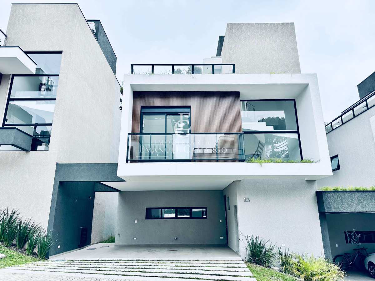 Casa à venda em Curitiba, Santa Felicidade, com 3 quartos, 200m² - Emanuel Camargo - Há mais de 20 anos no Mercado Imobiliário CNPJ 55.103.630/0001-83