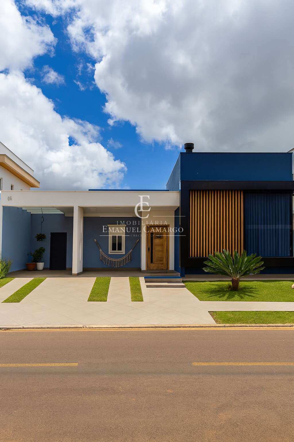 Casa à venda em Piraquara, Centro, com 3 quartos, 262m² - Emanuel Camargo - Há mais de 20 anos no Mercado Imobiliário CNPJ 55.103.630/0001-83