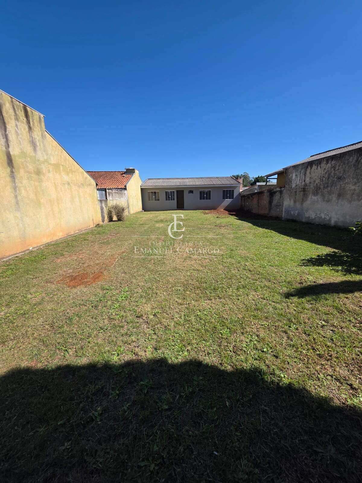 Casa à venda em Piraquara, Planta Deodoro, com 2 quartos, 360m² - Emanuel Camargo - Há mais de 20 anos no Mercado Imobiliário CNPJ 55.103.630/0001-83