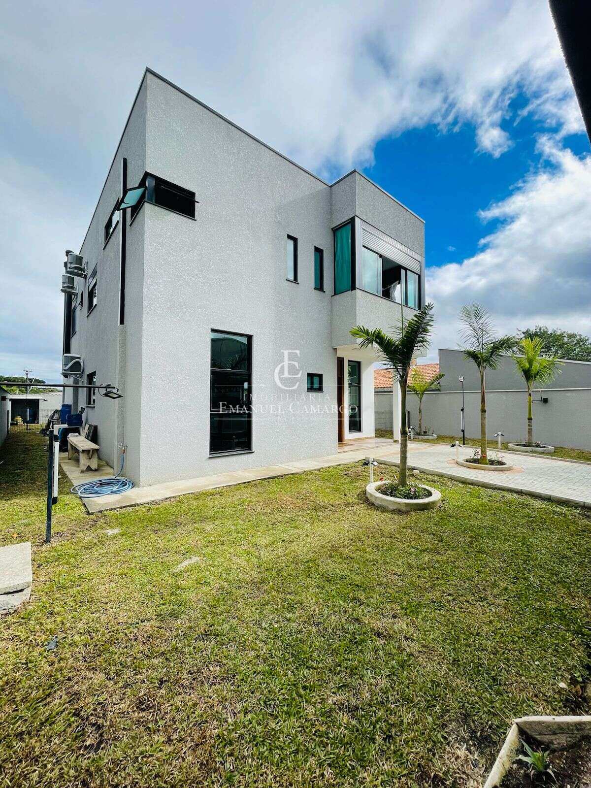 Casa à venda em Piraquara, Planta Laranjeiras, com 5 quartos, 442m² - Emanuel Camargo - Há mais de 20 anos no Mercado Imobiliário CNPJ 55.103.630/0001-83