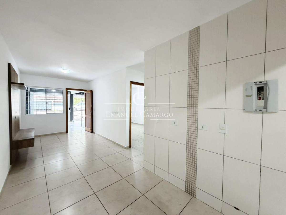 Casa à venda em Piraquara, Vila Fuck, com 2 quartos - Emanuel Camargo - Há mais de 20 anos no Mercado Imobiliário CNPJ 55.103.630/0001-83
