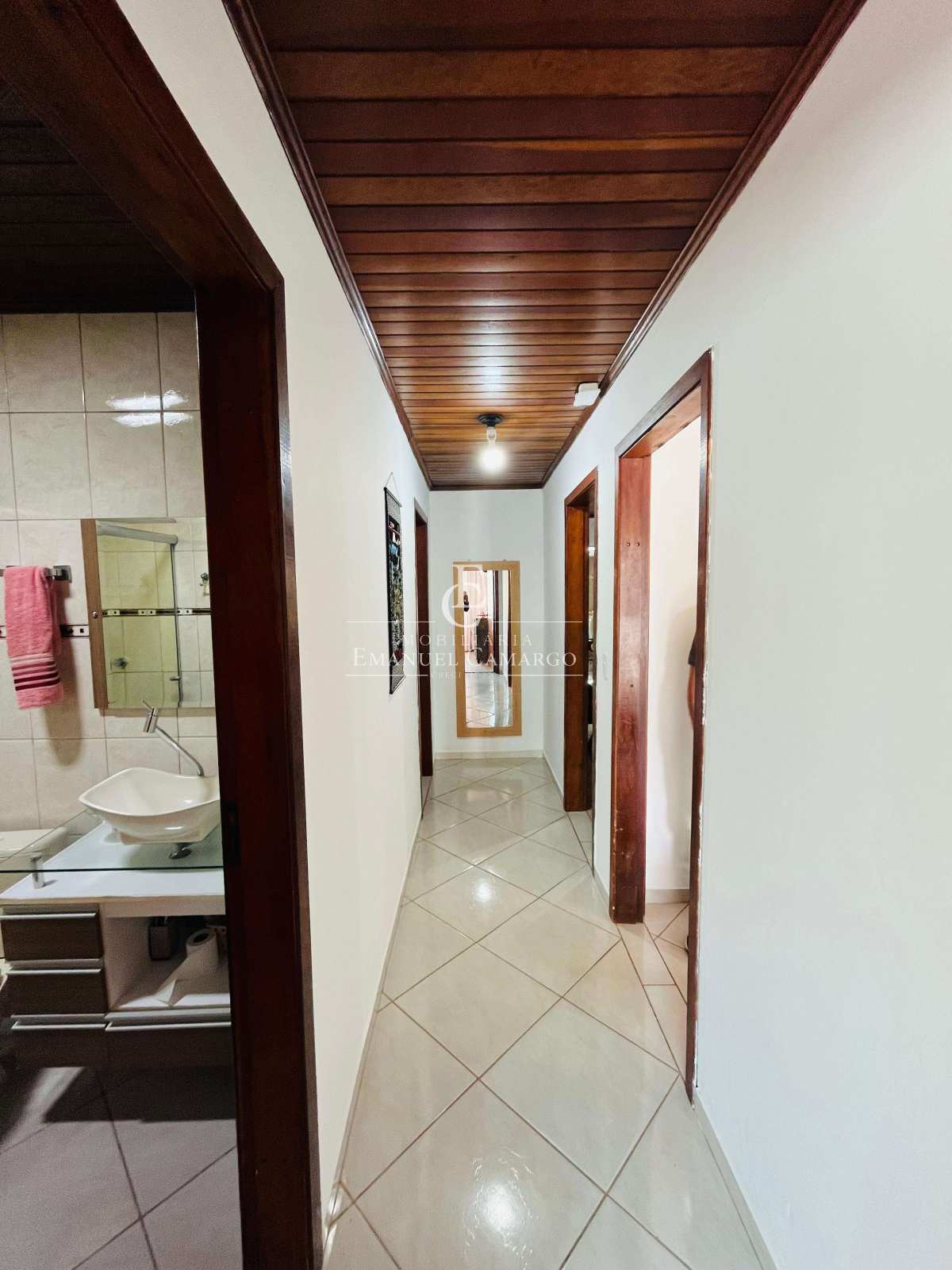 Casa à venda em Piraquara, Vila Juliana, com 2 quartos, 72m² - Emanuel Camargo - Há mais de 20 anos no Mercado Imobiliário CNPJ 55.103.630/0001-83