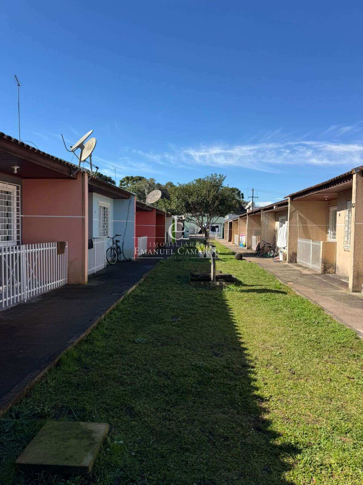 Casa à venda em Piraquara, Vila São Tiago - Emanuel Camargo - Há mais de 20 anos no Mercado Imobiliário CNPJ 55.103.630/0001-83