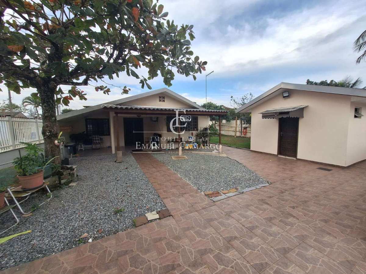 Casa à venda em Pontal do Paraná, Praia de Atami, com 3 quartos, 130m² - Emanuel Camargo - Há mais de 20 anos no Mercado Imobiliário CNPJ 55.103.630/0001-83