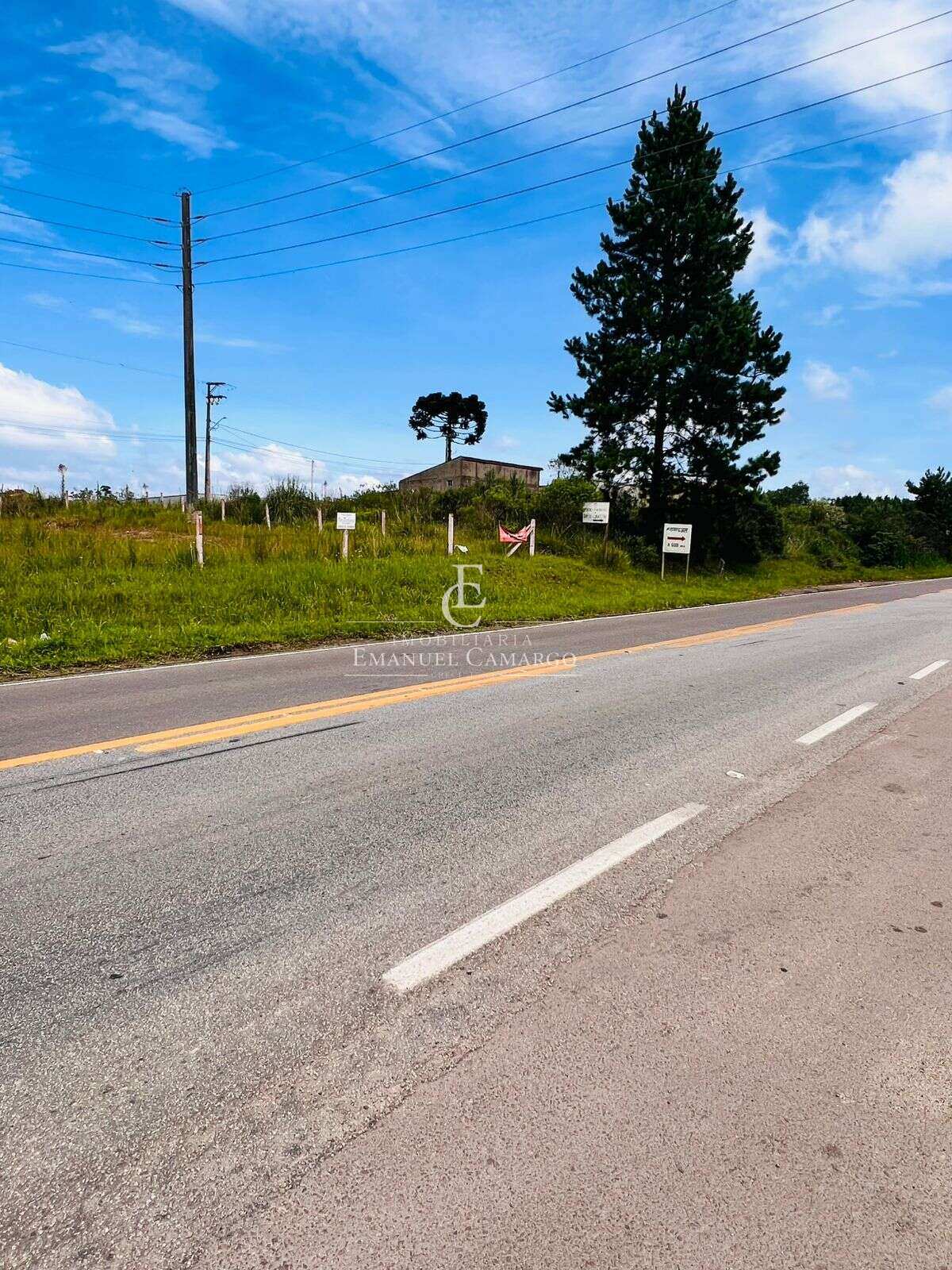 Casa à venda em Piraquara, Planta Deodoro, com 2 quartos, 50m² - Emanuel Camargo - Há mais de 20 anos no Mercado Imobiliário CNPJ 55.103.630/0001-83