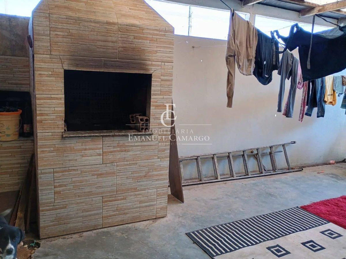 Casa com 4 quartos, 130m², à venda em Piraquara, Jardim Santa Mônica - Emanuel Camargo - Há mais de 20 anos no Mercado Imobiliário CNPJ 55.103.630/0001-83