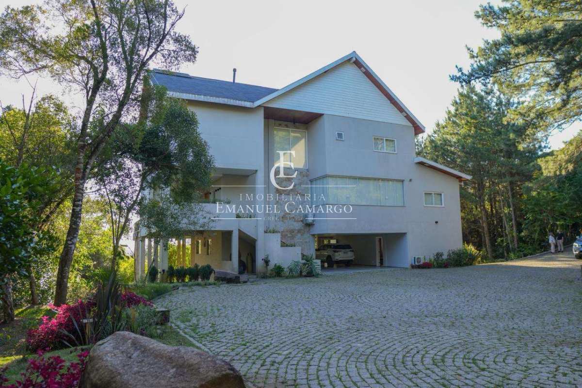 Casa de Campo Exclusiva a Venda em Quatro Barras - Emanuel Camargo - Há mais de 20 anos no Mercado Imobiliário CNPJ 55.103.630/0001-83