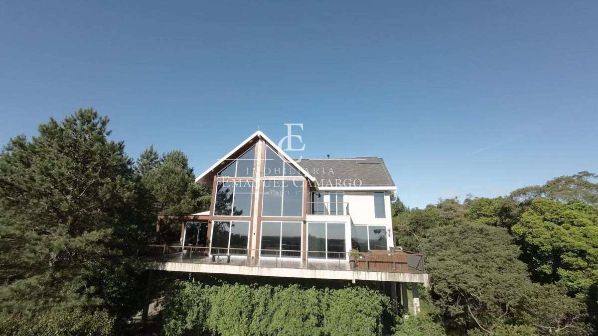 Casa de Campo Exclusiva a Venda em Quatro Barras