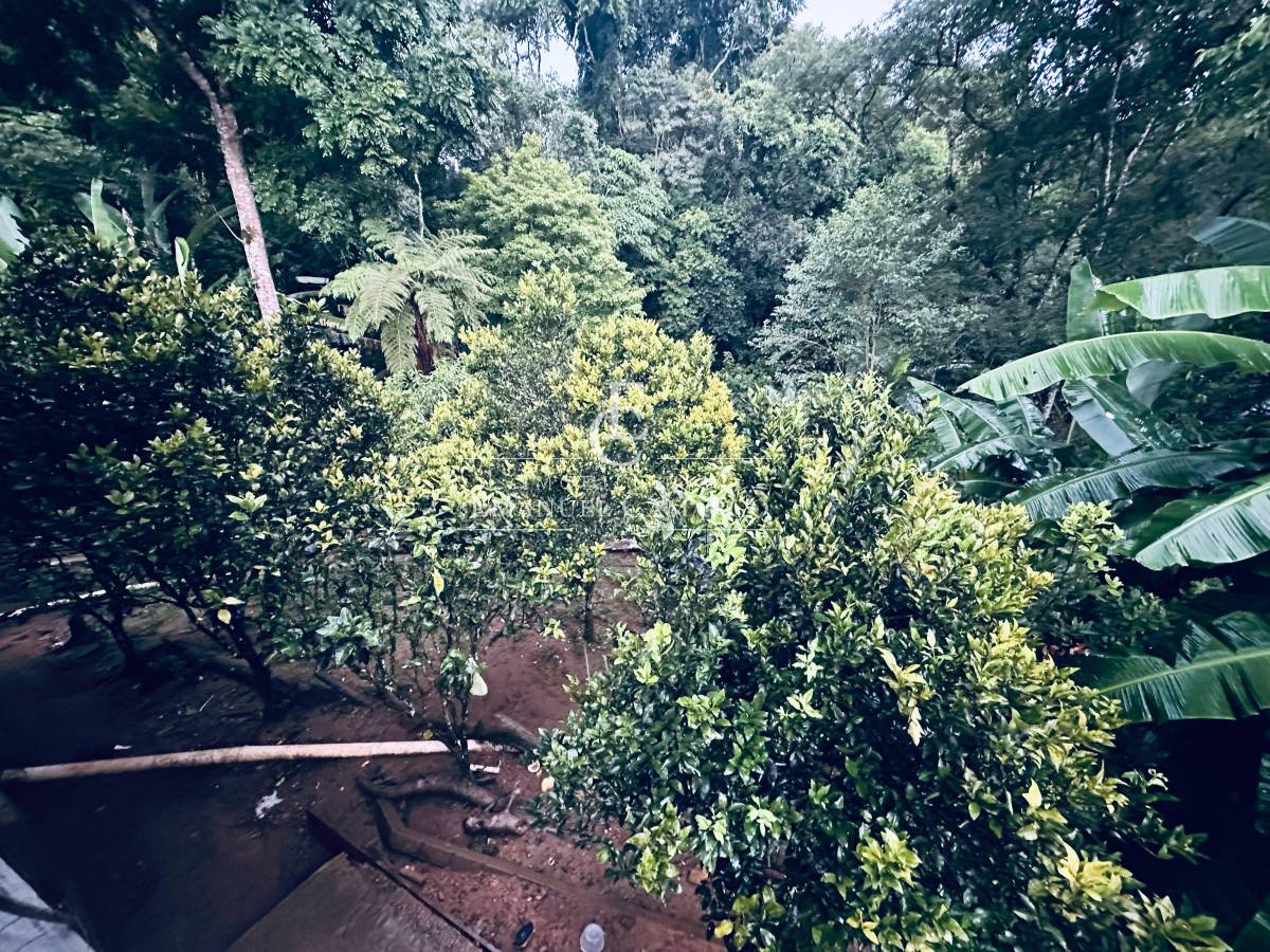 Chácara à venda em Piraquara, Vila Santa Helena 3, com 2 quartos, 1920m² - Emanuel Camargo - Há mais de 20 anos no Mercado Imobiliário CNPJ 55.103.630/0001-83