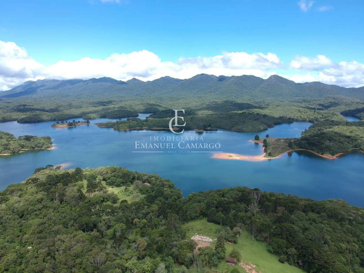 Chácara à venda em Piraquara, com 2 quartos, 46170m²