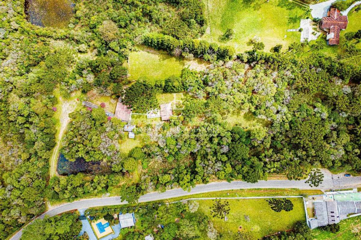 Chácara à venda em Piraquara, Capoeira dos Dinos, com 5 quartos, 250m² - Emanuel Camargo - Há mais de 20 anos no Mercado Imobiliário CNPJ 55.103.630/0001-83