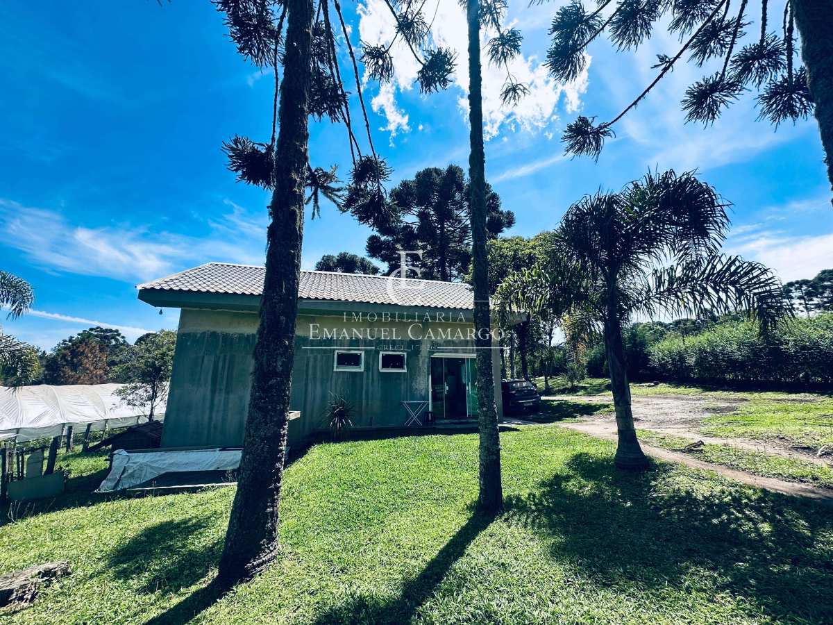 Chácara à venda em Piraquara, Colônia Santa Maria, com 4 quartos, 180m² - Emanuel Camargo - Há mais de 20 anos no Mercado Imobiliário CNPJ 55.103.630/0001-83