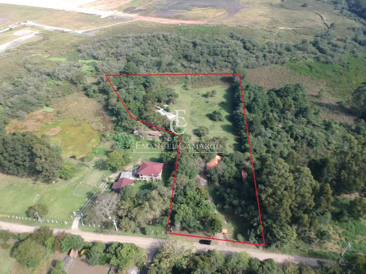 Chácara à venda em Piraquara, Guarituba, com 2 quartos, 23086m² - Emanuel Camargo - Há mais de 20 anos no Mercado Imobiliário CNPJ 55.103.630/0001-83