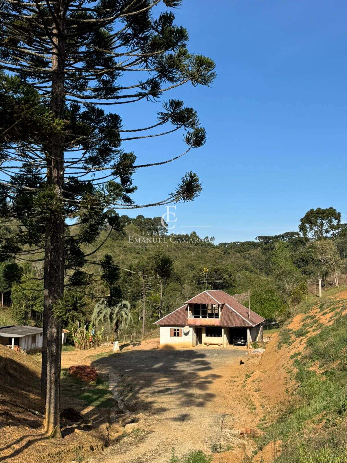 Chácara à venda em Quatro Barras, 58.549,00m² - Emanuel Camargo - Há mais de 20 anos no Mercado Imobiliário CNPJ 55.103.630/0001-83