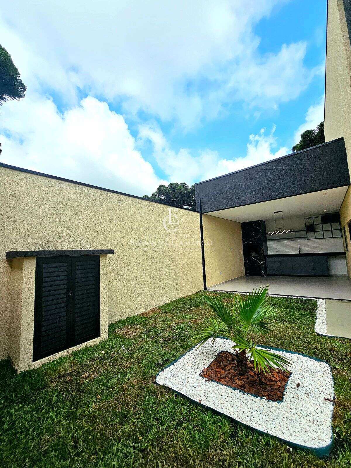 Sobrado à venda em Piraquara, Vila Rosa, com 3 quartos, 149m² - Emanuel Camargo - Há mais de 20 anos no Mercado Imobiliário CNPJ 55.103.630/0001-83