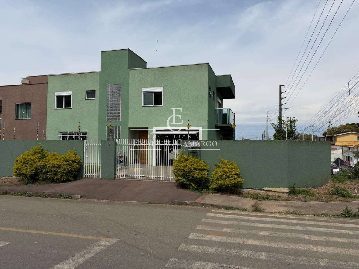 Sobrado à venda em Piraquara, Vila Rosa, com 3 quartos, 150m²
