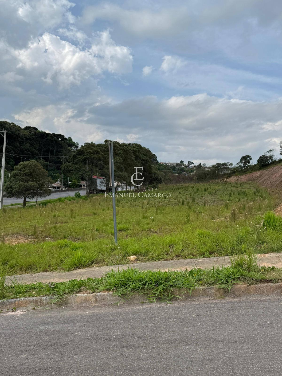 TERRENOS PARCELADOS LOTEAMENTO FEDALTO EM CAMPO LARGO - Emanuel Camargo - Há mais de 20 anos no Mercado Imobiliário CNPJ 55.103.630/0001-83