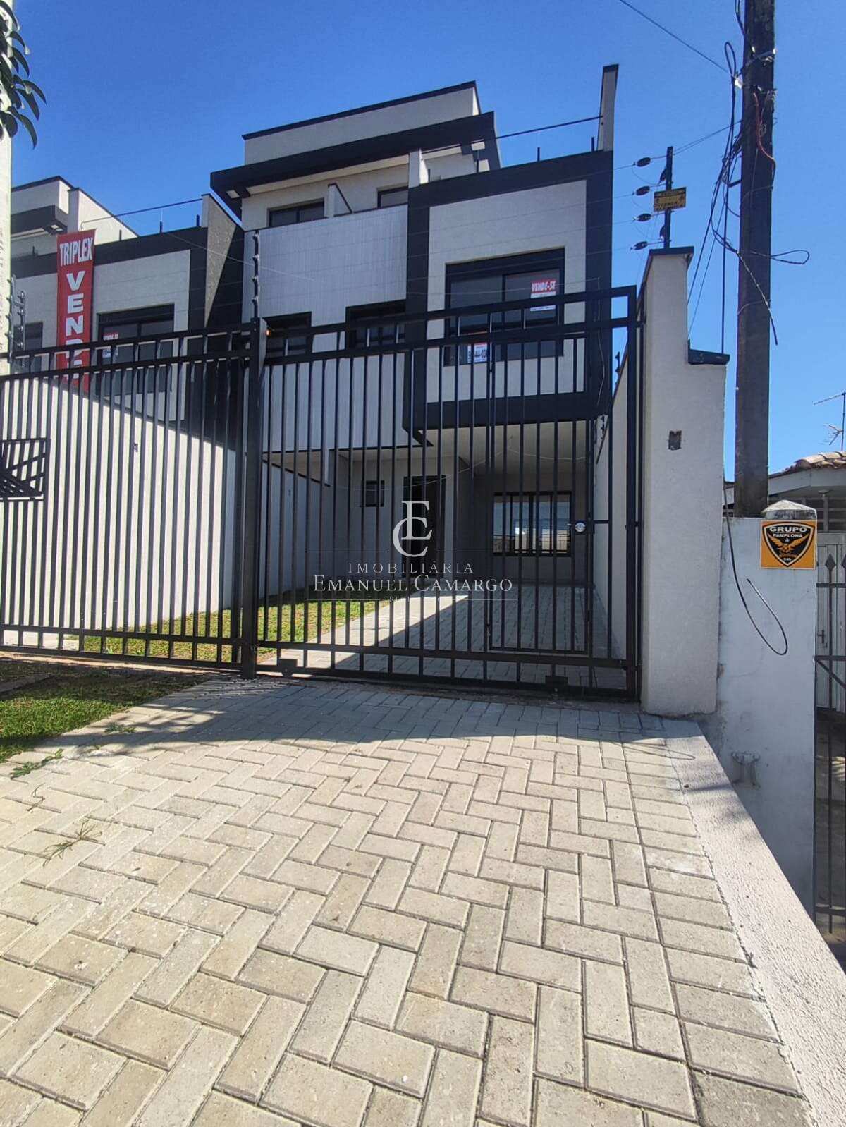 Triplex à venda em Curitiba, Cajuru, com 3 quartos, 135m²