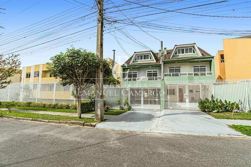 Triplex à venda em Curitiba, Guaíra, com 3 quartos, 205m² - Emanuel Camargo - Há mais de 20 anos no Mercado Imobiliário CNPJ 55.103.630/0001-83