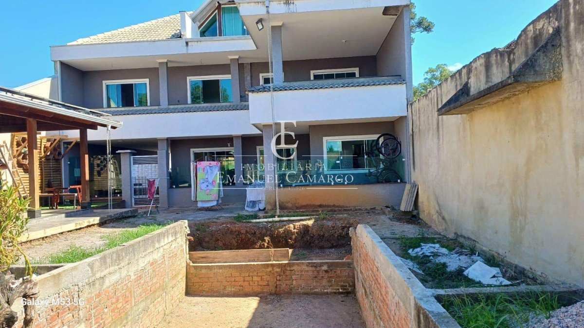 Triplex à venda em Piraquara, Planta Santa Clara, com 4 quartos, 600m² - Emanuel Camargo - Há mais de 20 anos no Mercado Imobiliário CNPJ 55.103.630/0001-83